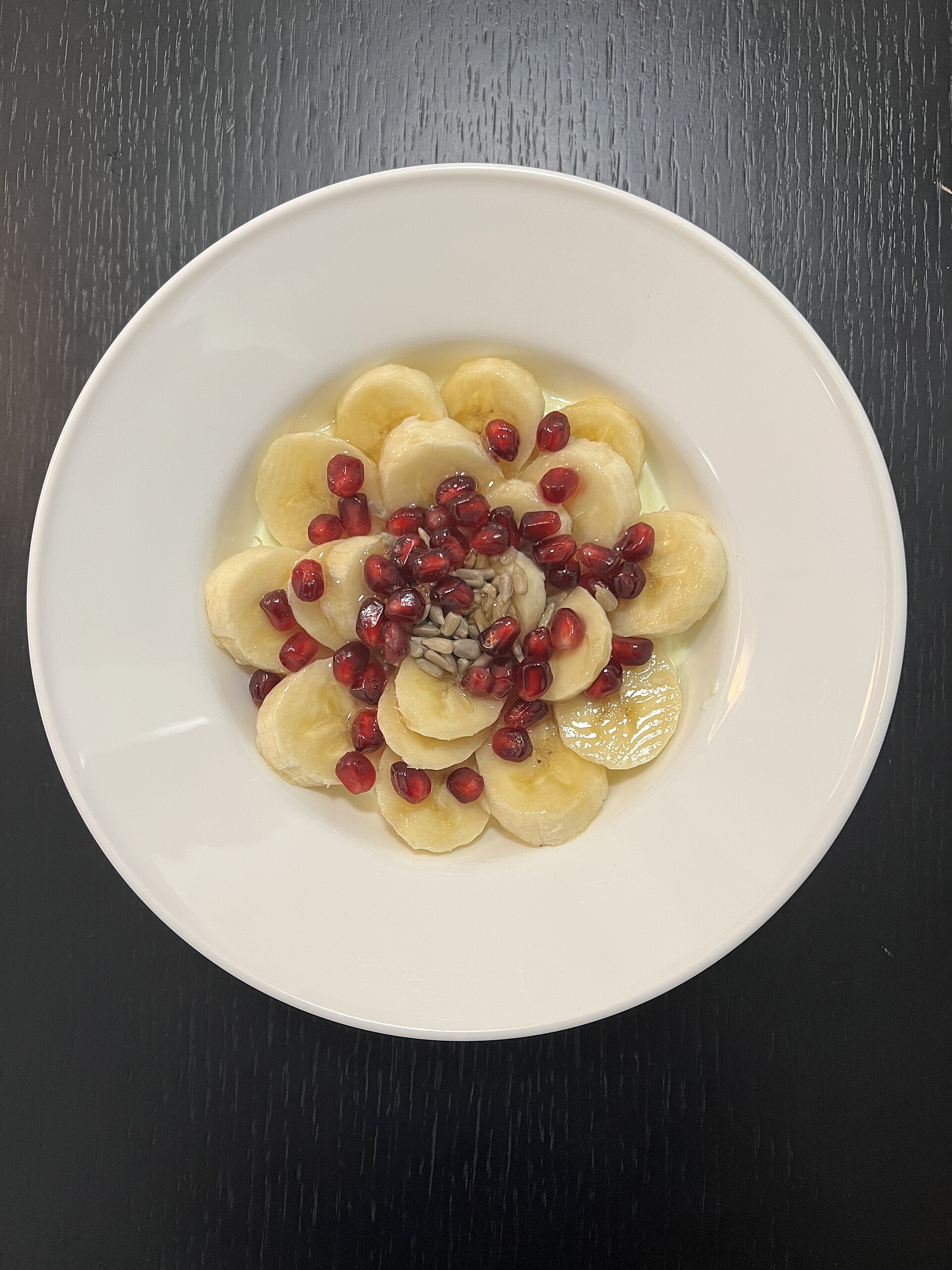 pomegranate seeds bowl